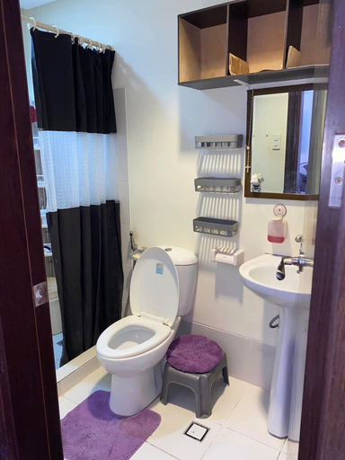 Bathroom 4, Chelsea Tower 2, Muntinlupa
