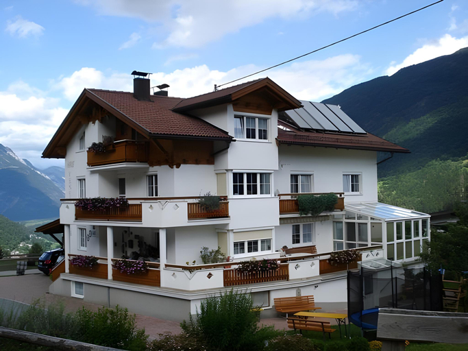 Others 4, Haus Venetblick, Imst