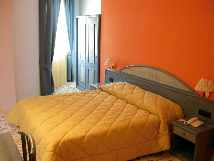 Bedroom 2, Hotel L' Anicre, Napoli