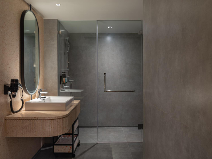 Bathroom 19
