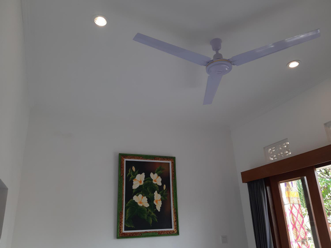 Others 5, Patra House, Gianyar