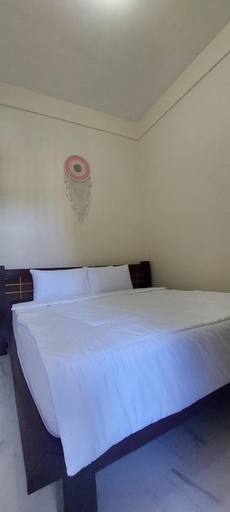 Others 2, De Hwang, Malang