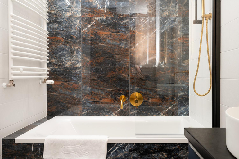 Bathroom 17