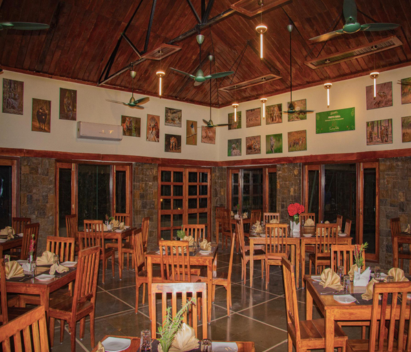Food & Drinks 5, Tathastu Bandhavgarh, Umaria
