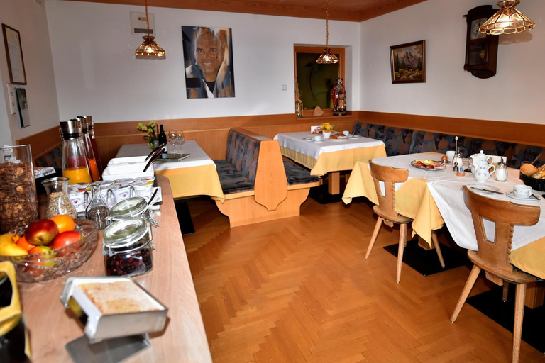 Others 5, Garni Sonneck, Bolzano