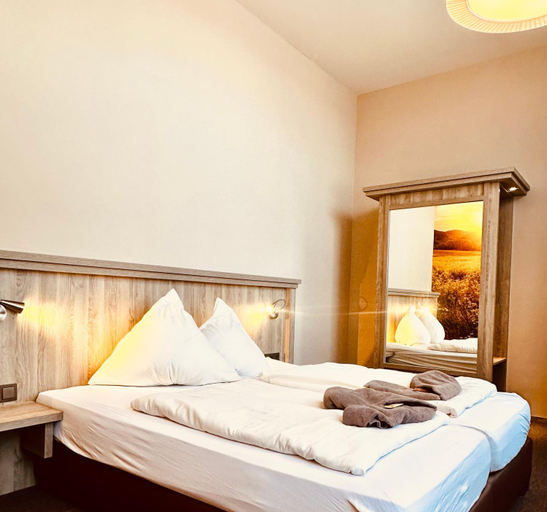 Bedroom 4, Jagerhof Putzkau, Bautzen