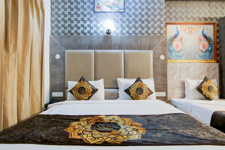 Bedroom 13