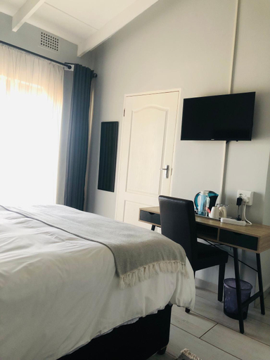Others 2, Elihle Guest house, Uthungulu