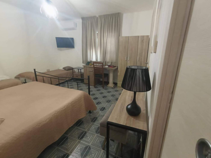 Others 4, B&B Antica Hera, Salerno