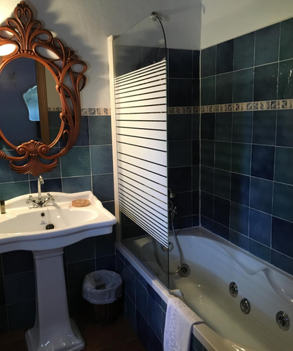 Bathroom 3, El Balcon De Alboreca, Guadalajara