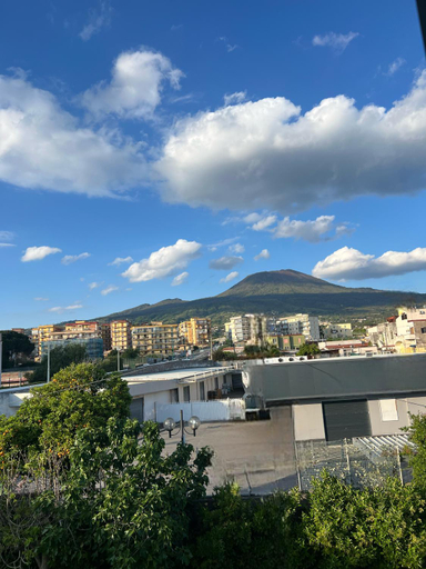 Others 5, casa corallium, Napoli