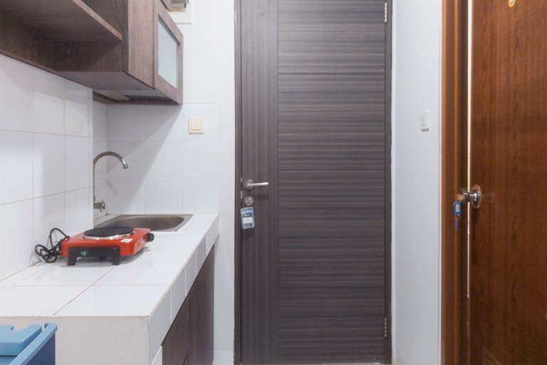 Others 4, Chic and Cozy Studio Apartment at Amazana Serpong By Travelio, South Tangerang