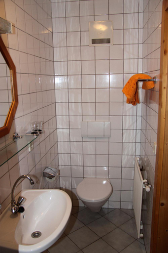 Bathroom 6
