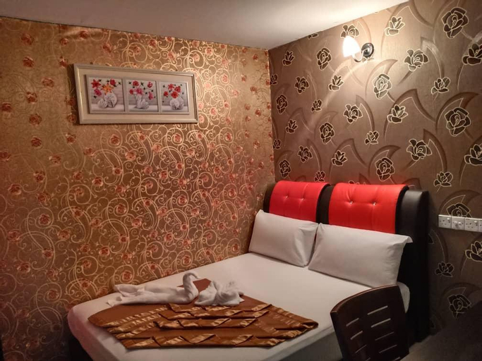 Bedroom 13