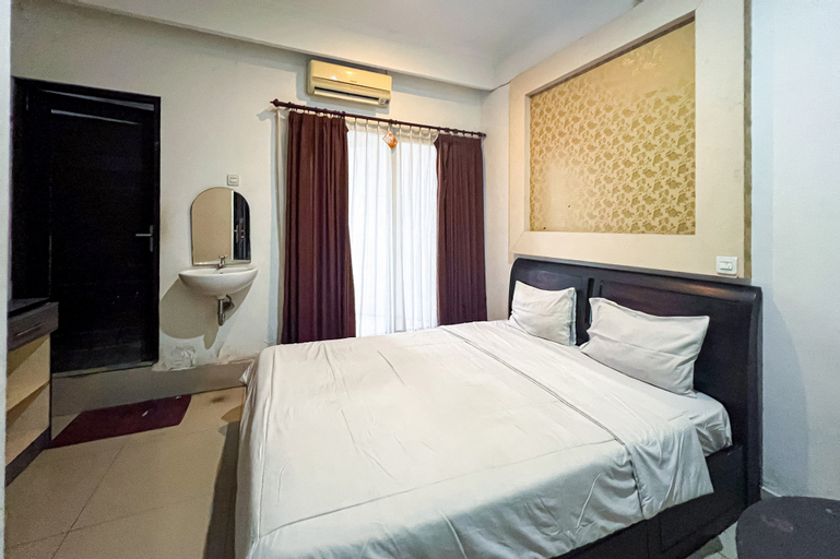 RedDoorz @ Napura Homestay Teuku Umar Denpasar, Denpasar