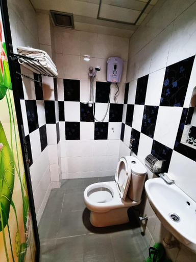 Bathroom 5, HOTEL SUN BIRDS, Cameron Highlands