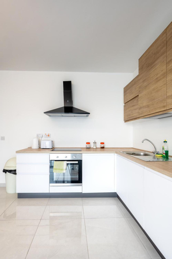 Others 5, Msida Central Suites - EMMNIC Court
