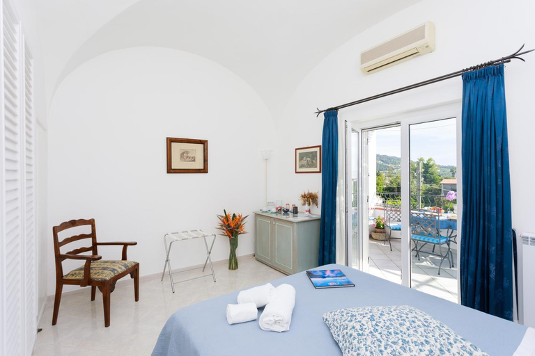 Bedroom 4, La Ninfa Di Capri, Napoli