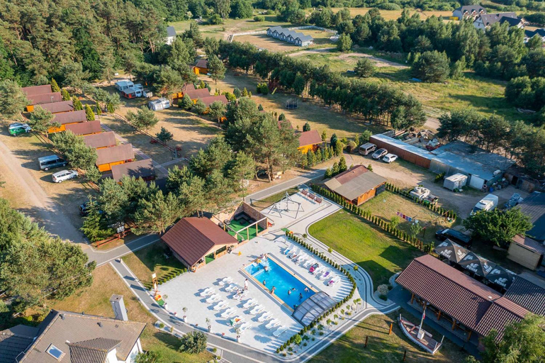 Others 4, Domki letniskowe i pokoje Savana nad morzem, Sławno
