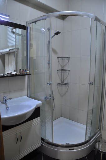 Bathroom 5, My World Hotel, Kadıköy