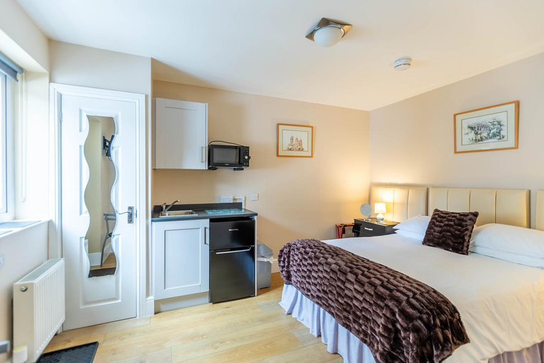 Bedroom 2, Windermere Studio Rooms - Free Onsite Parking, Cumbria