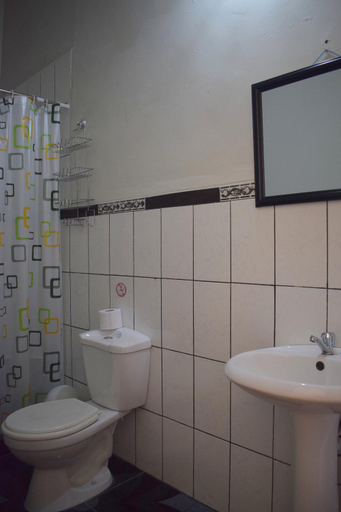 Bathroom 3, Mango Hostel B&B, Arequipa