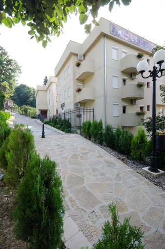 Entrance 2, Apartments Biser, Vrnjačka Banja