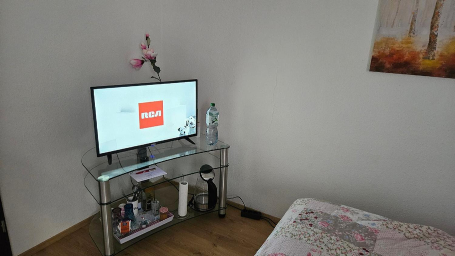 Others 5, Thomas' Wohlfuhl-Appartement Gemutliches Wohnambiente & modernes Bad, Ulm
