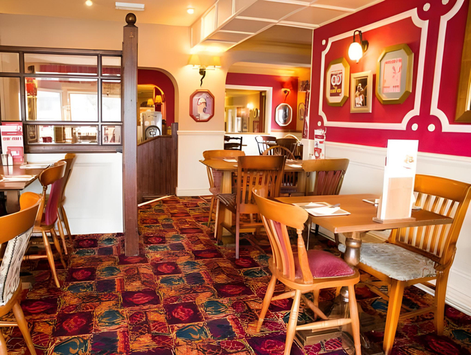 Food & Drinks 4, Innkeeper's Collection Exeter M5 J30, Devon