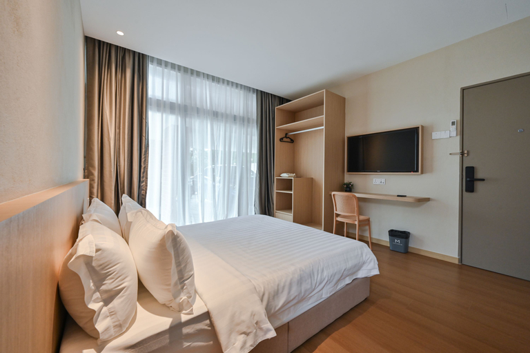 Bedroom 14
