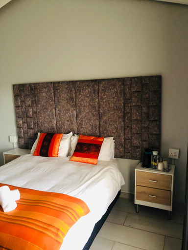 Others 5, Elihle Guest house, Uthungulu