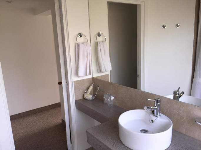 Bathroom 3, Hotel Acacias de Vitacura, Santiago