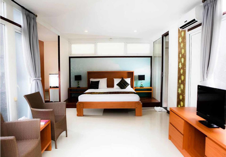 Bedroom 16