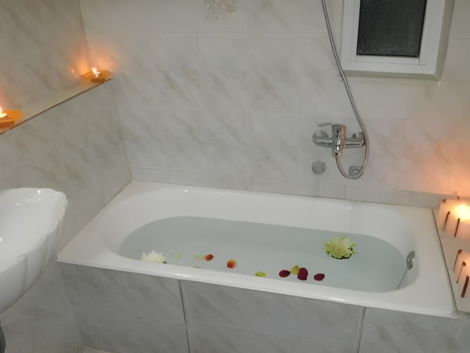Bathroom 3, Hotel Romantica, Central Greece