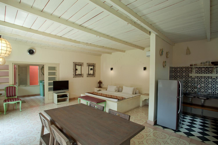 Dining Room 1