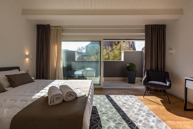 Bedroom 2, Plebis - Camere & Suites in Sicilia nel centro storico di Catania, Catania