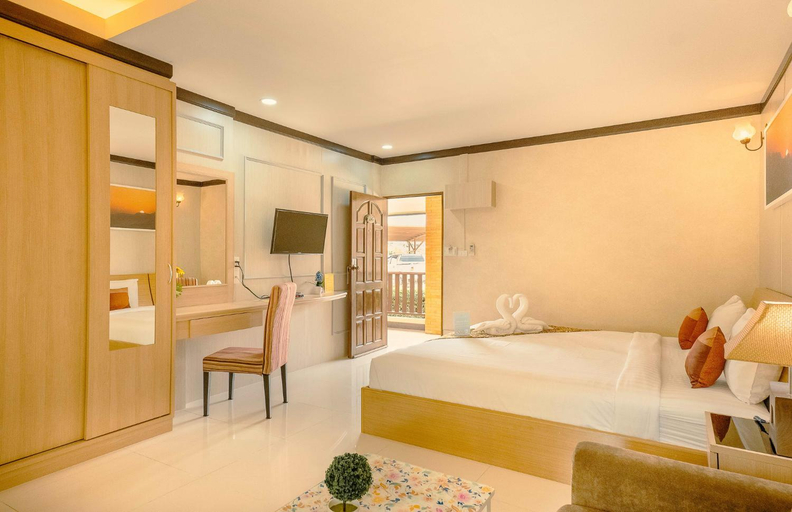Bedroom 13
