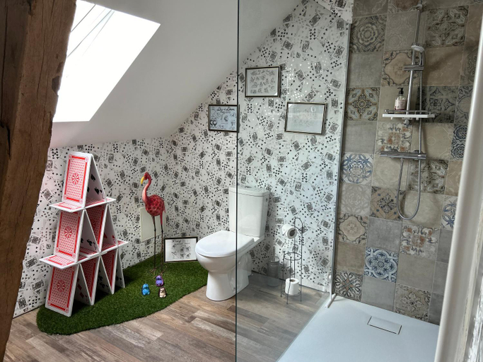 Bathroom 2, Le Terrier d Alice et du lapin, Nord