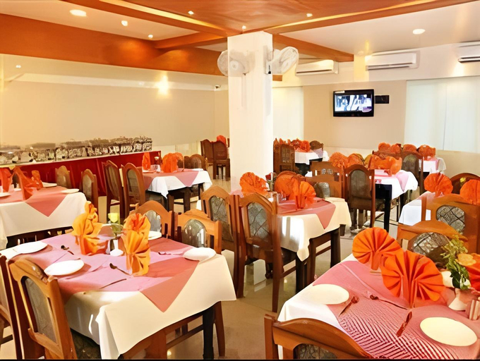 Food & Drinks, Hotel Geethu International, Thiruvananthapuram