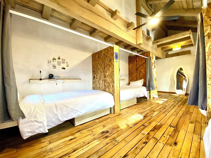 Bedroom 3, Arete Hostel, Nicholas