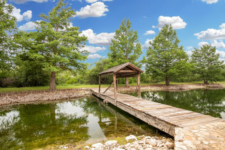 Others 4, Lantana Lodge, Uvalde