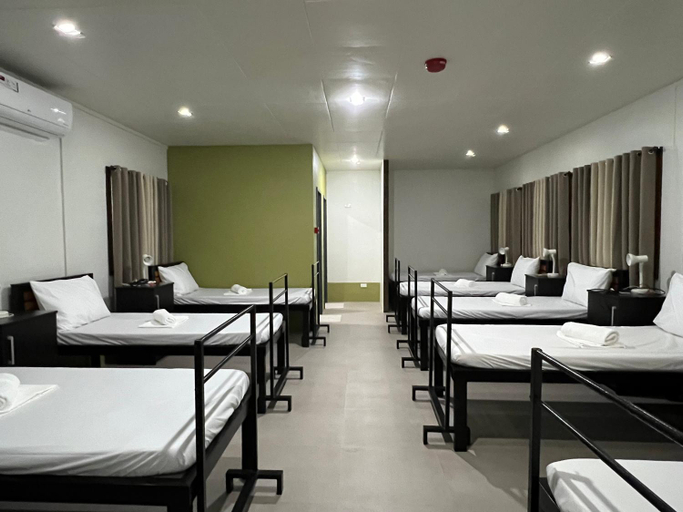 Others 5, Happy Camper Hostel, Coron