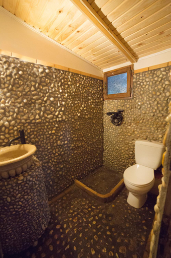Bathroom 4, Captain Ikaros, North Aegean