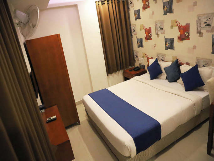 Bedroom 2, Hotel Grand Eagle near JECC Sitapura, Jaipur