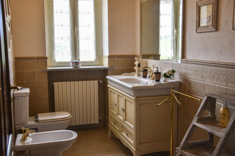 Bathroom 8