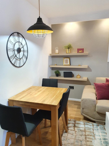 Dining Room 9