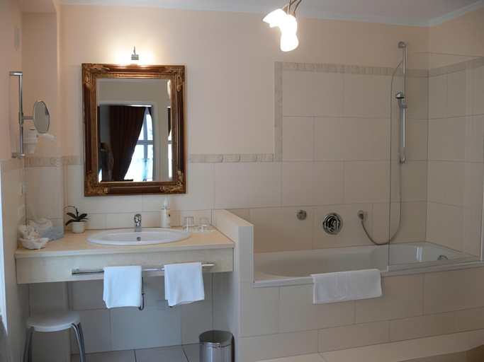 Bathroom 3, Meiser Altstadt Hotel, Ansbach