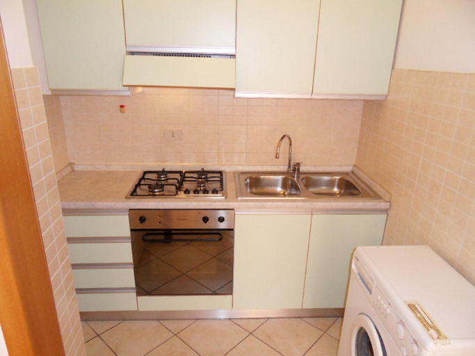 Others 5, Bright flat in a colourful building - Beahost, Rovigo