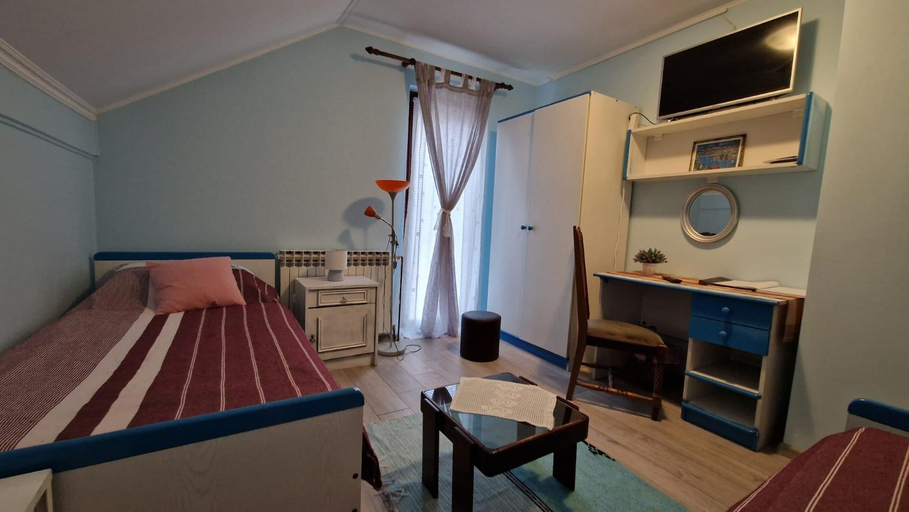 Others 5, Room "Iva", Josipdol