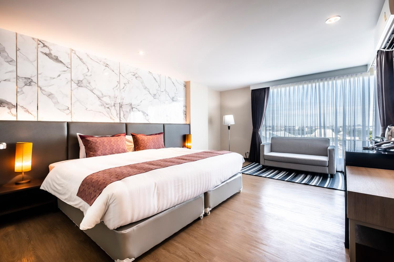 Bedroom 12